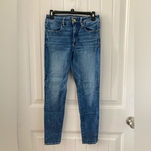 American Eagle Hi-Rise Jeggings Super Stretch Size 6 Short - Like New